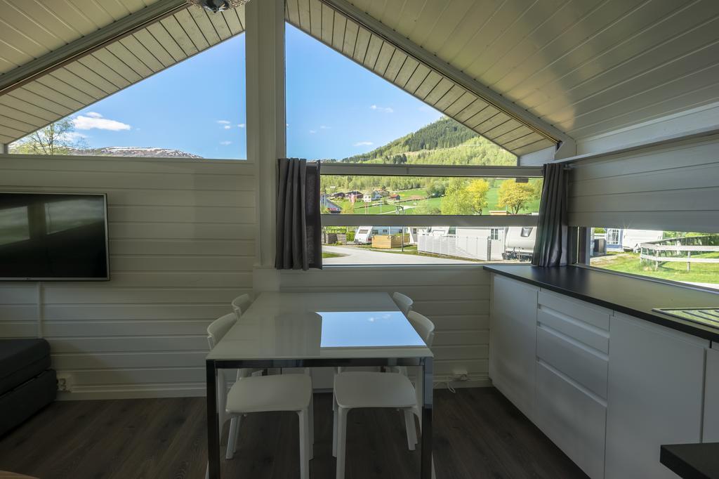Jolstraholmen Camping Og Hytter Vassenden Exterior foto